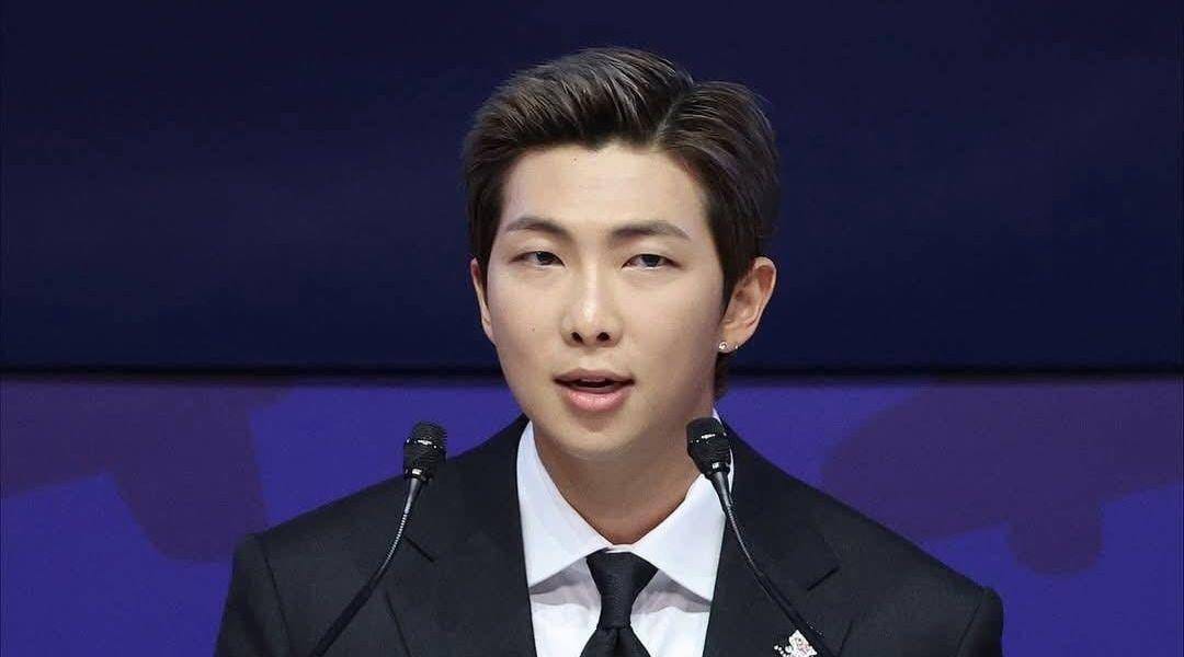 El líder de BTS pide a los líderes mundiales invertir en arte para construir un futuro mejor Post feature image